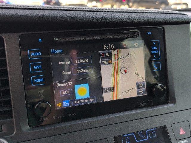 Photo of 2017 Silver Sky Metallic Toyota Sienna