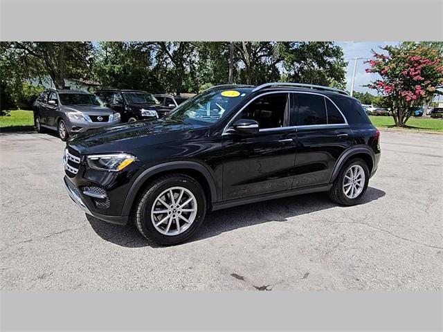 Photo of 2024 Black Mercedes-Benz GLE 350