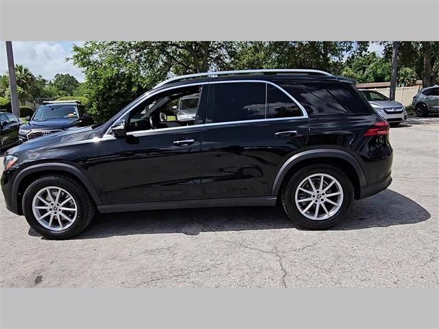 Photo of 2024 Black Mercedes-Benz GLE 350