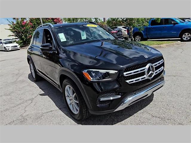 Photo of 2024 Black Mercedes-Benz GLE 350