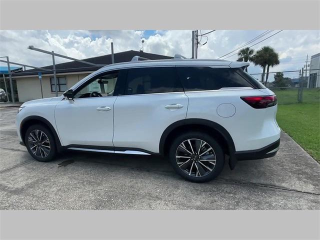 Photo of 2026 White INFINITI QX60