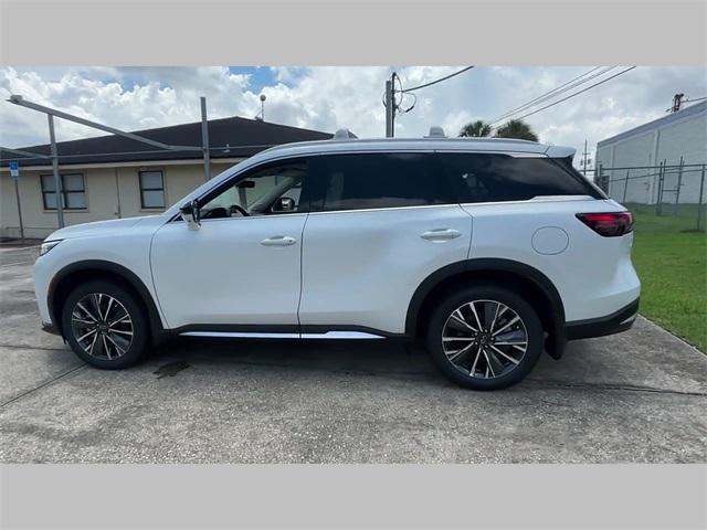 Photo of 2026 White INFINITI QX60