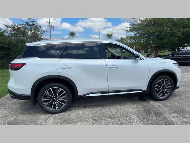 Photo of 2026 White INFINITI QX60