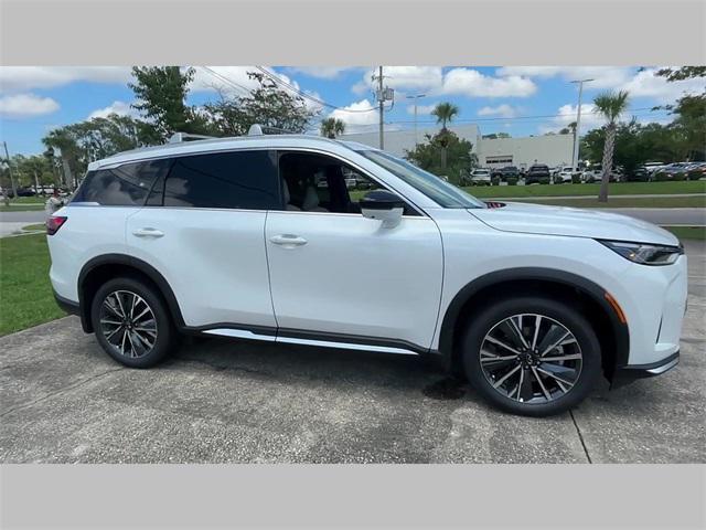 Photo of 2026 White INFINITI QX60