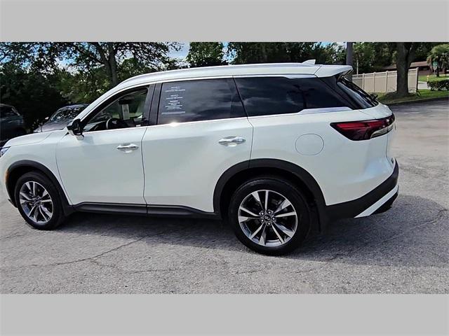 Photo of 2024 Majestic White INFINITI QX60