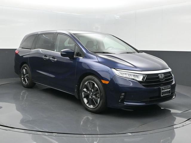 Photo of 2023 Obsidian Blue Pearl Honda Odyssey