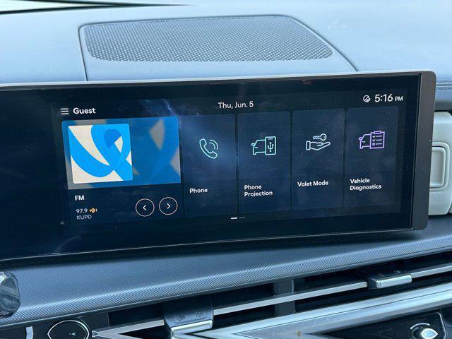 Photo of 2024 Phantom Black Hyundai SANTA FE