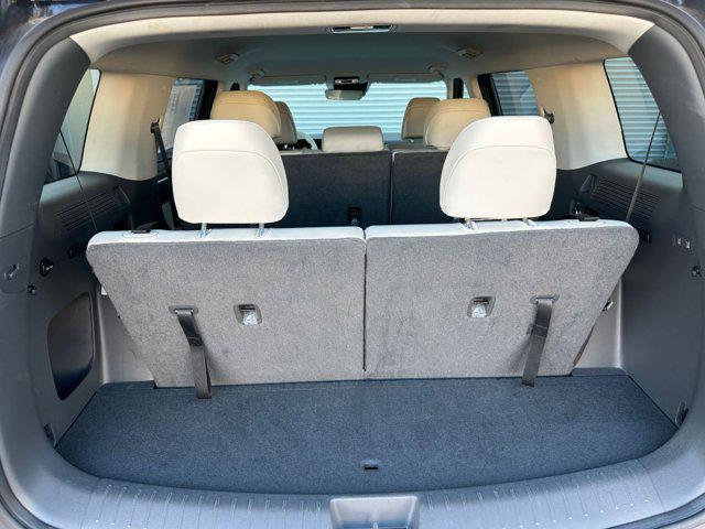Photo of 2024 Phantom Black Hyundai SANTA FE