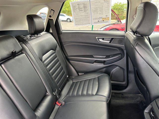 Photo of 2023 Oxford White Ford Edge