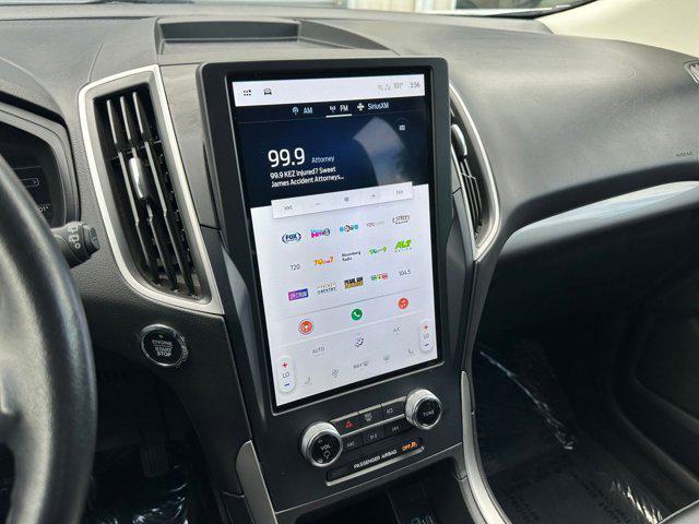 Photo of 2023 Oxford White Ford Edge