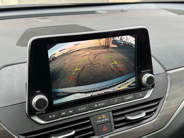 Photo of 2024 Gun Metallic Nissan Altima