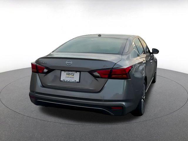 Photo of 2024 Gun Metallic Nissan Altima