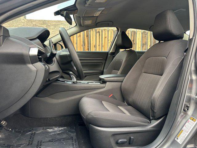Photo of 2024 Gun Metallic Nissan Altima