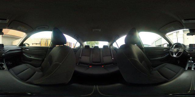 Photo of 2024 Gun Metallic Nissan Altima