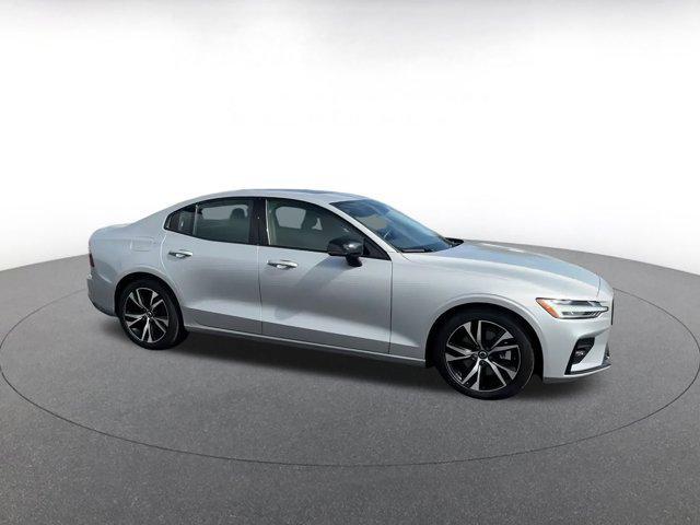 Photo of 2024 Gray Volvo S60