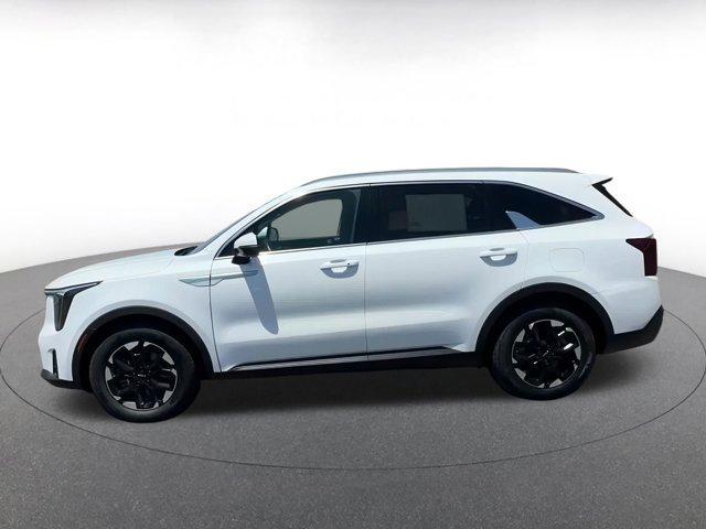 Photo of 2024 Glacial White Pearl Kia Sorento