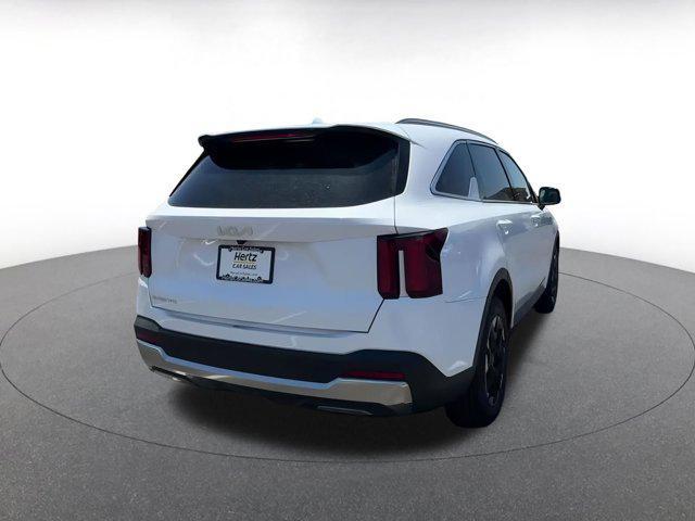 Photo of 2024 Glacial White Pearl Kia Sorento