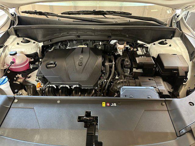 Photo of 2024 Glacial White Pearl Kia Sorento