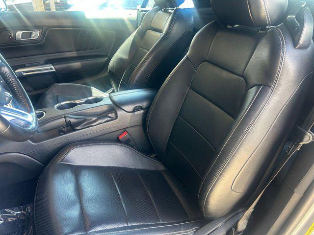 Photo of 2023 Iconic Silver Metallic Ford Mustang