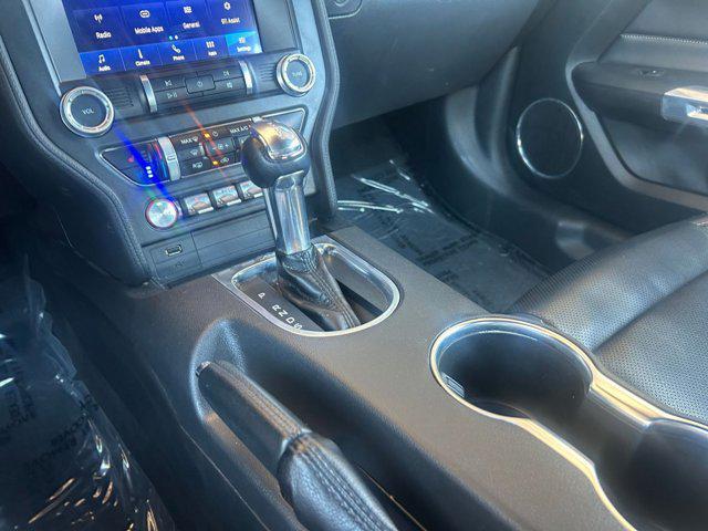Photo of 2023 Iconic Silver Metallic Ford Mustang