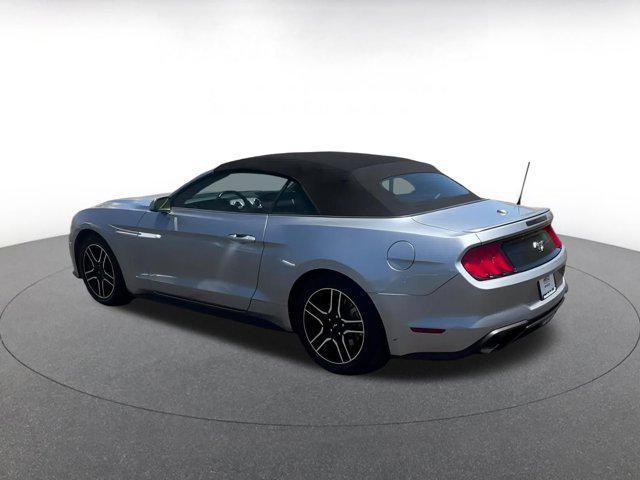 Photo of 2023 Iconic Silver Metallic Ford Mustang