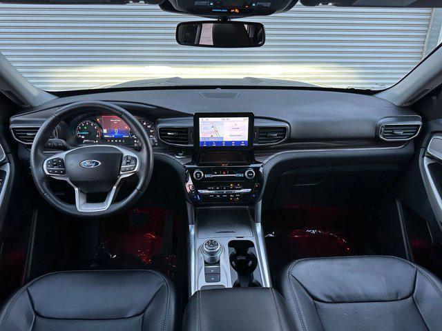Photo of 2024 Agate Black Metallic Ford Explorer