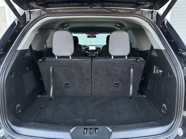 Photo of 2024 Agate Black Metallic Ford Explorer