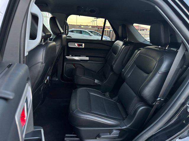 Photo of 2024 Agate Black Metallic Ford Explorer