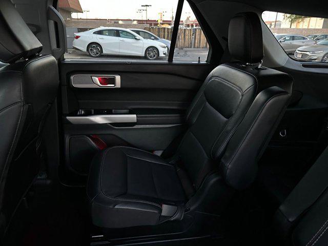 Photo of 2024 Agate Black Metallic Ford Explorer