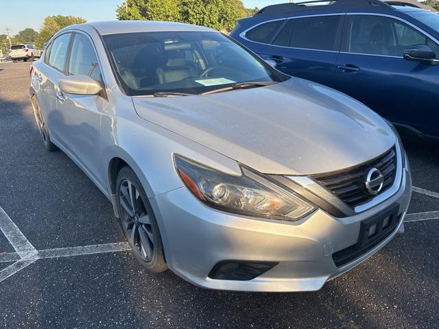 Photo of 2017 Brilliant Silver Metallic Nissan Altima