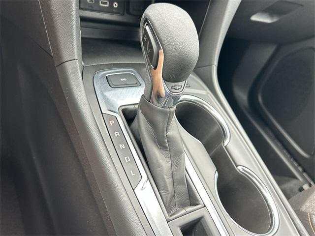 Photo of 2024 Summit White Chevrolet Equinox
