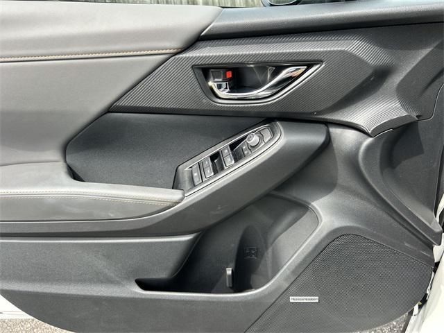 Photo of 2025 Crystal White Pearl Subaru Crosstrek