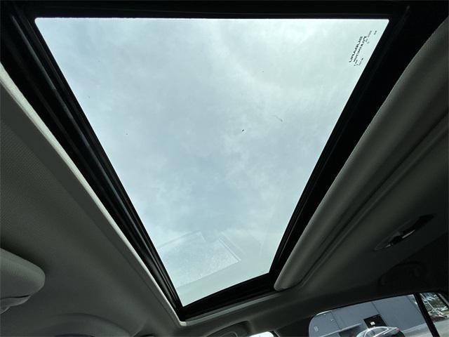 Photo of 2025 Crystal White Pearl Subaru Crosstrek