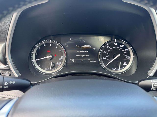 Photo of 2021 Blizzard Pearl Toyota Highlander