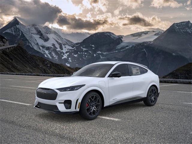 Photo of 2025 Star White Metallic Tri-Coat Ford Mustang Mach-E
