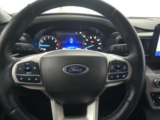 Photo of 2023 Star White Metallic Tri-Coat Ford Explorer