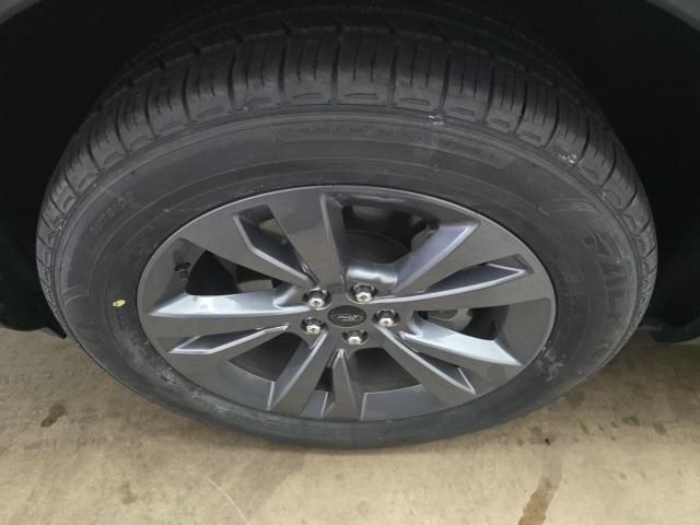 Photo of 2023 Star White Metallic Tri-Coat Ford Explorer