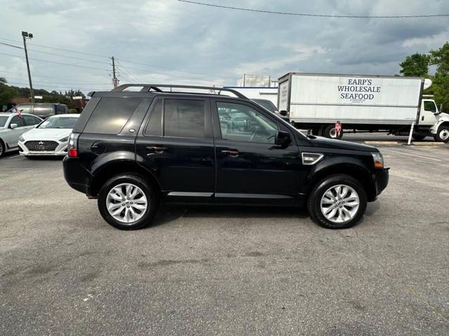 Photo of 2013 Black Land Rover LR2