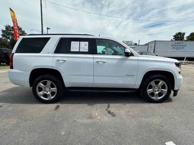 Photo of 2018 Summit White Chevrolet Tahoe