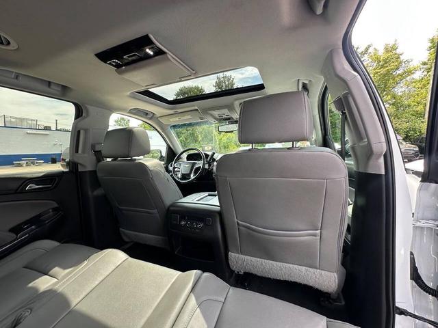 Photo of 2018 Summit White Chevrolet Tahoe