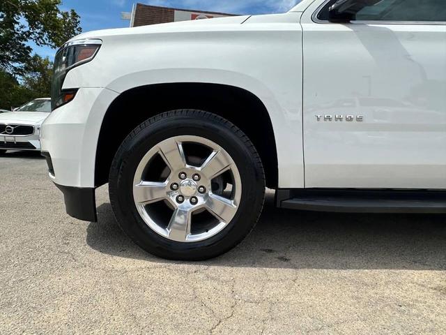 Photo of 2018 Summit White Chevrolet Tahoe