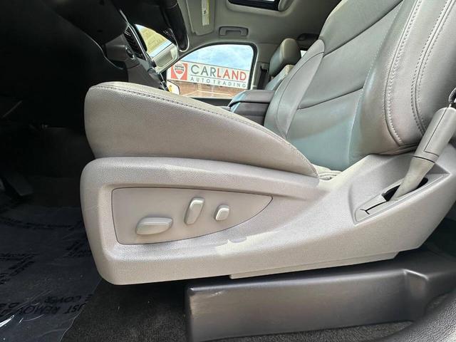Photo of 2018 Summit White Chevrolet Tahoe