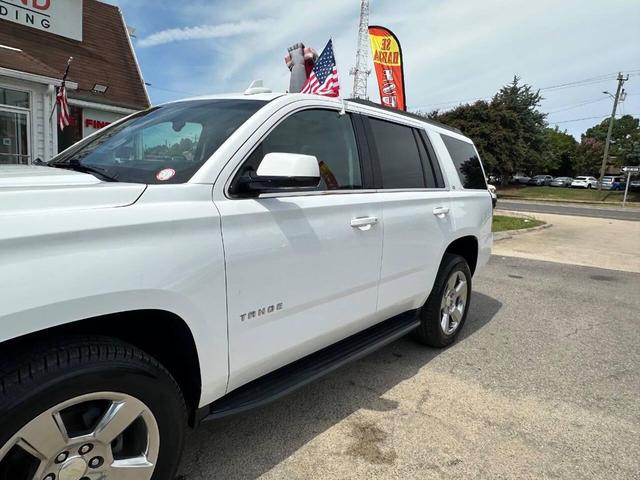 Photo of 2018 Summit White Chevrolet Tahoe