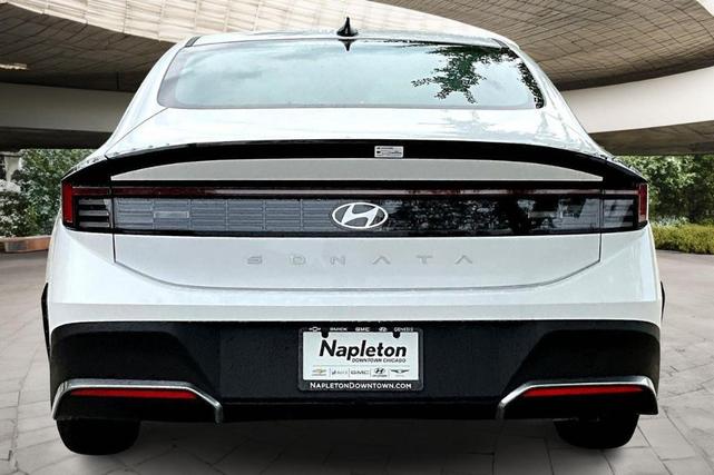 Photo of 2025 White Hyundai SONATA