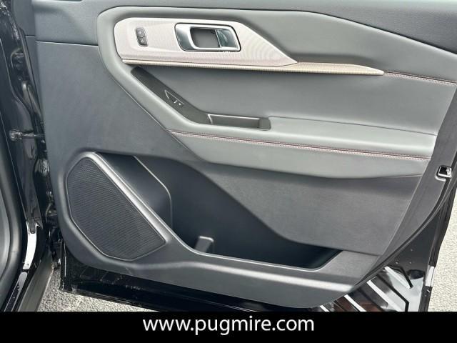 Photo of 2025 Agate Black Ford Explorer