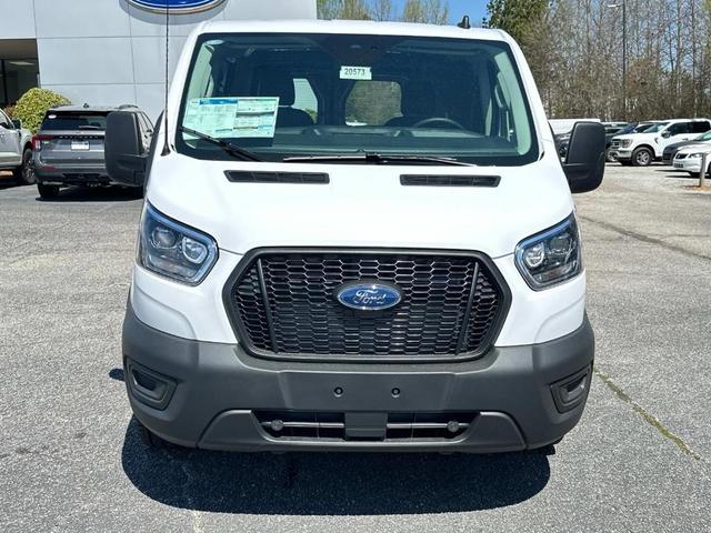 Photo of 2025 Oxford White Ford Transit-250