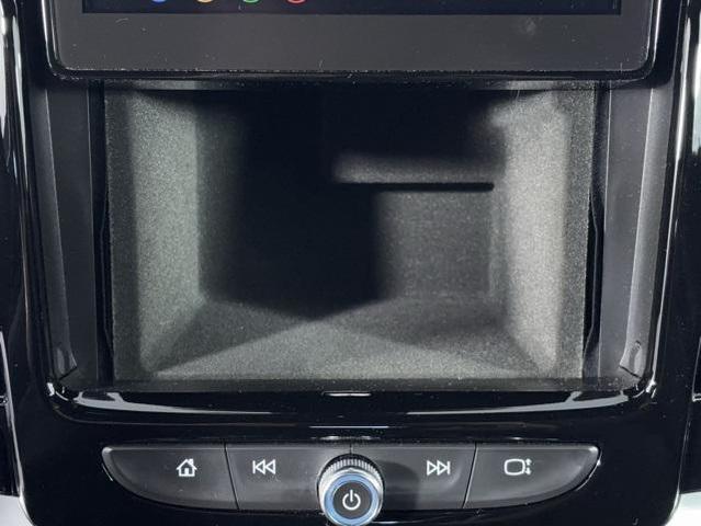Photo of 2023 Radiant Red Tintcoat Chevrolet Traverse