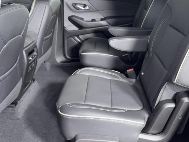 Photo of 2023 Radiant Red Tintcoat Chevrolet Traverse