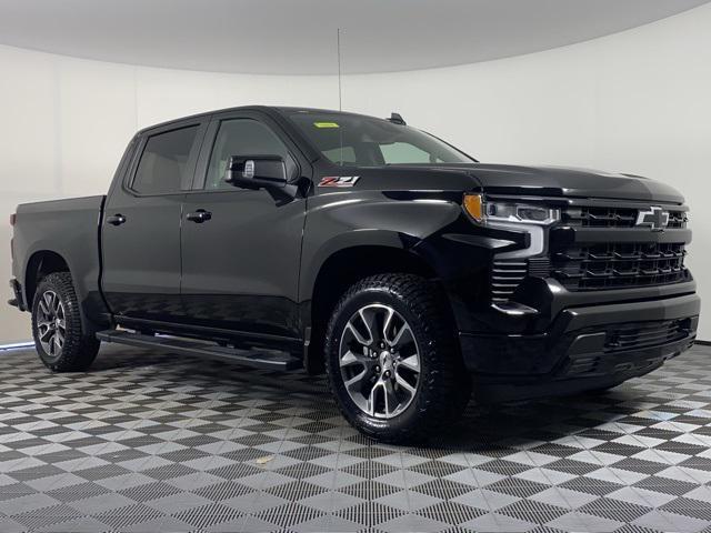 Photo of 2022 Black Chevrolet Silverado 1500
