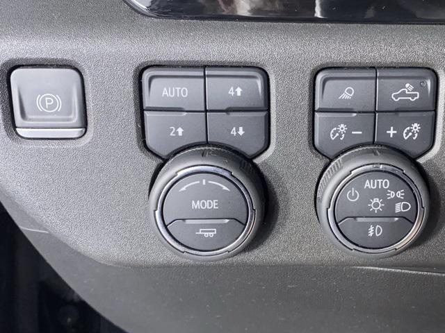 Photo of 2022 Black Chevrolet Silverado 1500